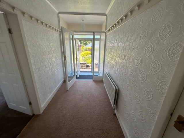 Hallway of a 3 bedroom bungalow available for rent located on Whalley Road in Langho with The Lettings Cloud